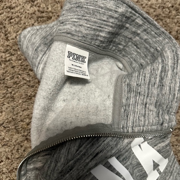 VGUC Victoria’s Secret pink zip up sweatshirt in medium. - Picture 4 of 4